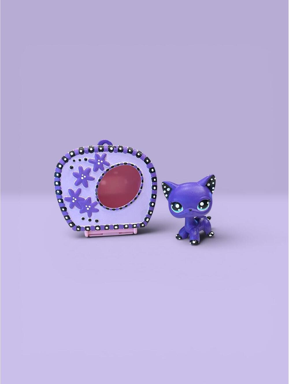 Littlest Pet Shop LPS Custom Painted Purple Shorthair Cat